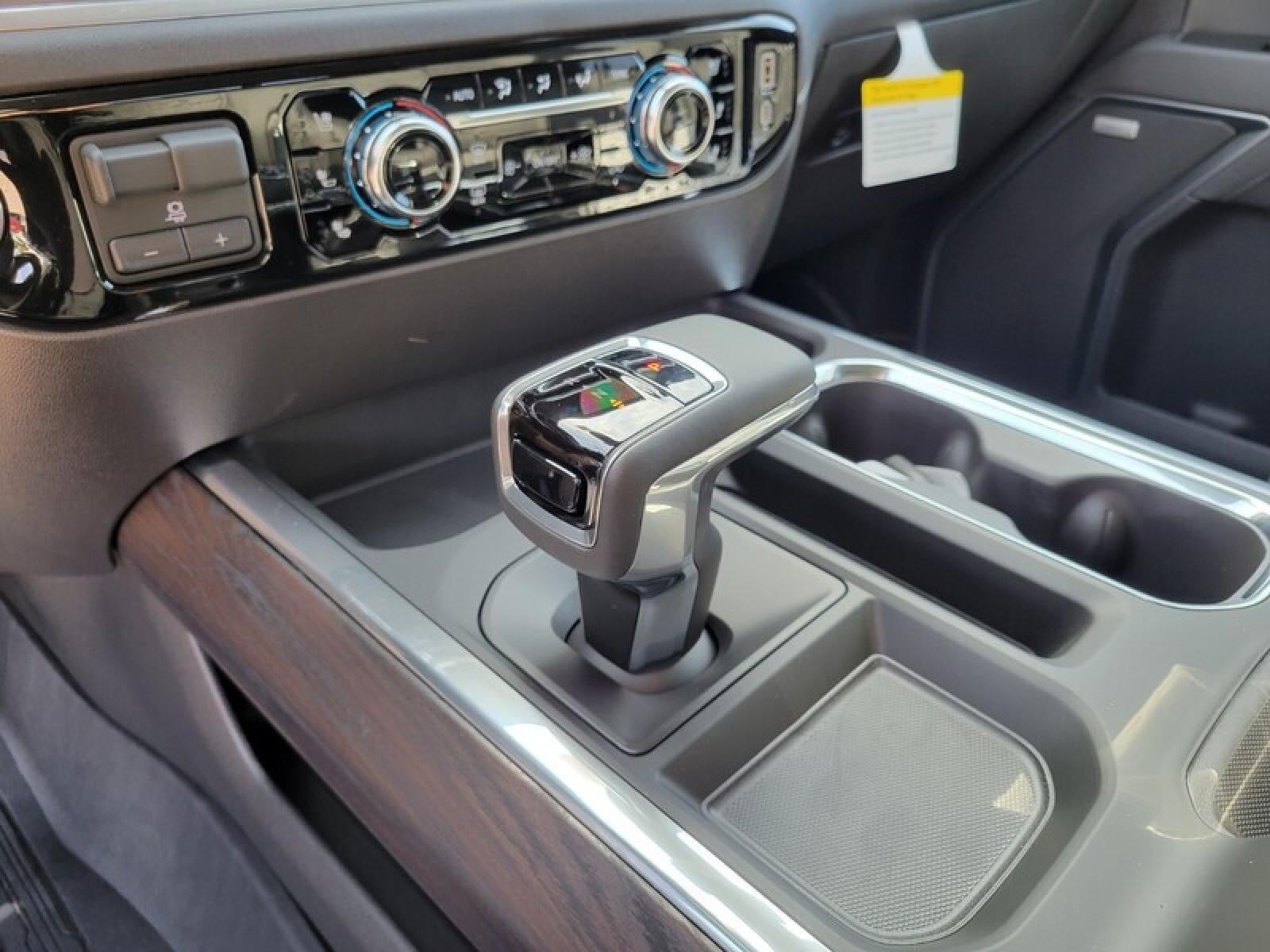 2026 GMC Sierra 1500 Crew Cab Short Box 2-Wheel Drive SLT