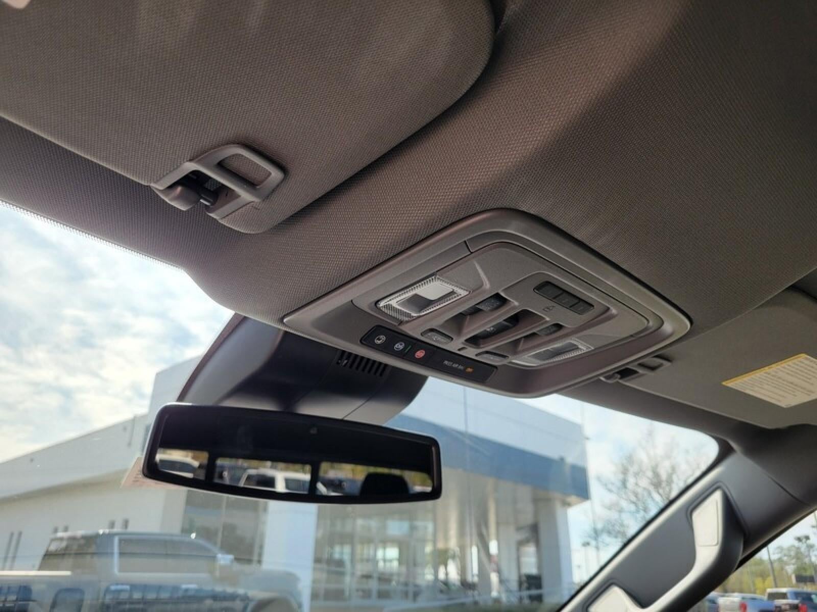 2026 GMC Sierra 1500 Crew Cab Short Box 2-Wheel Drive SLT