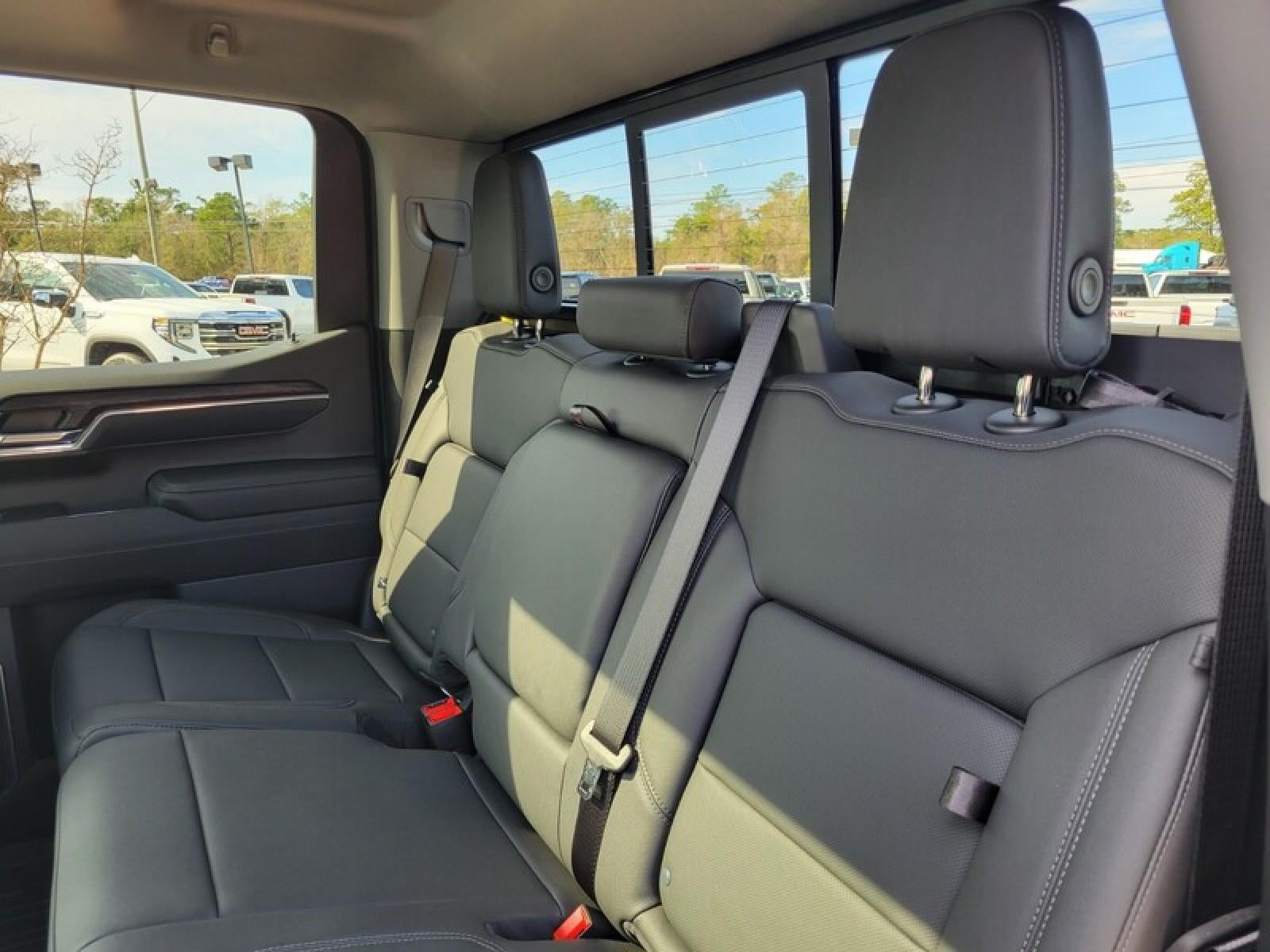 2026 GMC Sierra 1500 Crew Cab Short Box 2-Wheel Drive SLT