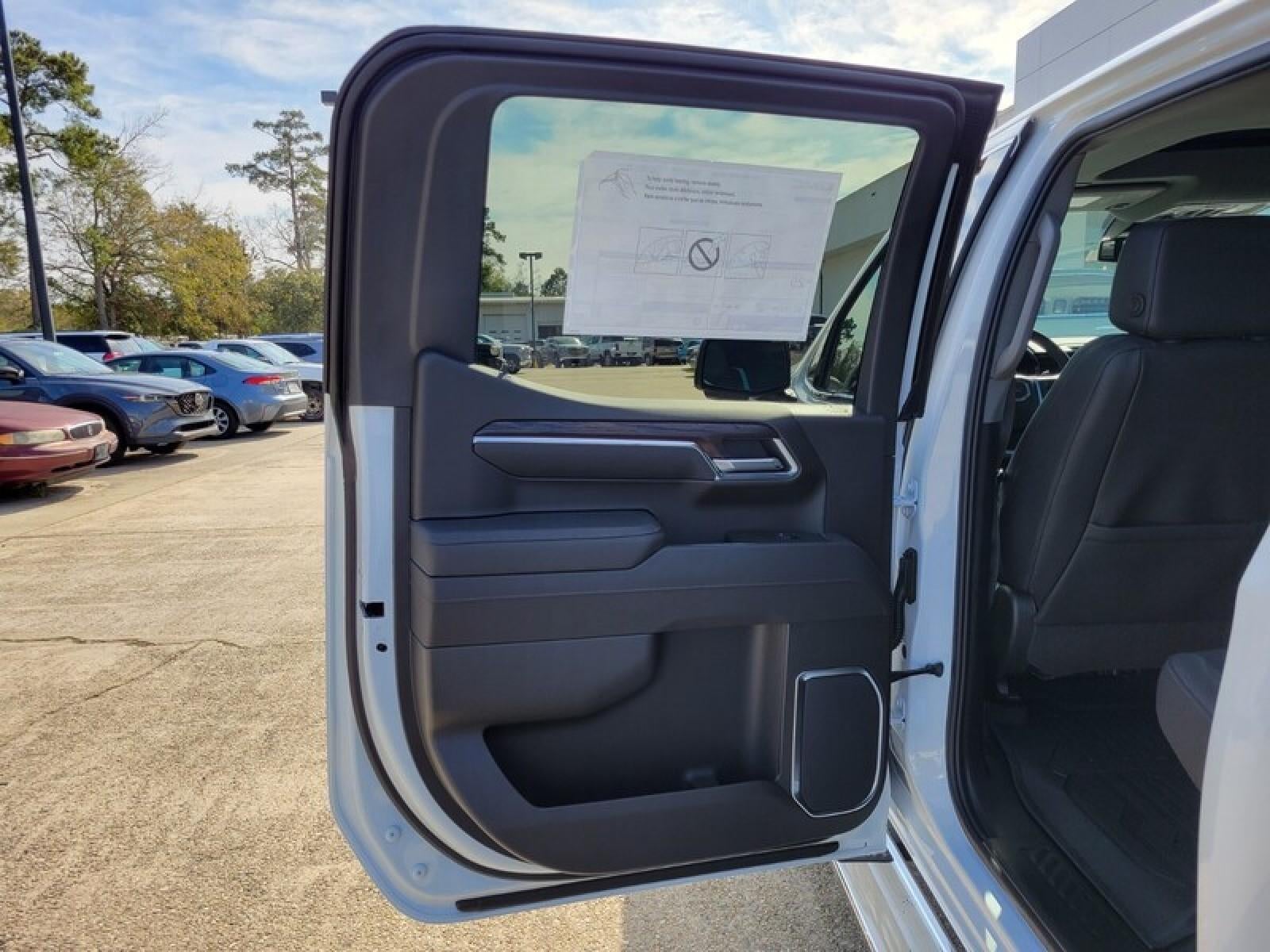 2026 GMC Sierra 1500 Crew Cab Short Box 2-Wheel Drive SLT