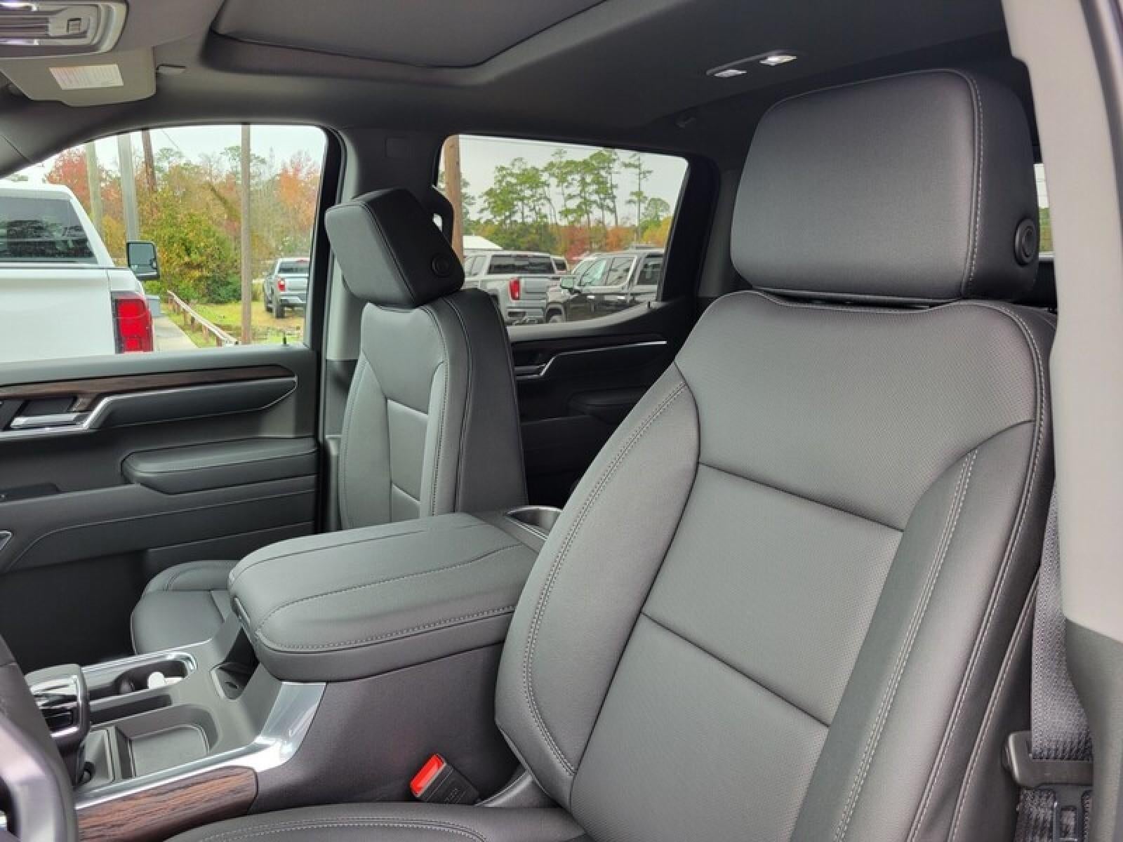 2026 GMC Sierra 1500 Crew Cab Short Box 2-Wheel Drive SLT