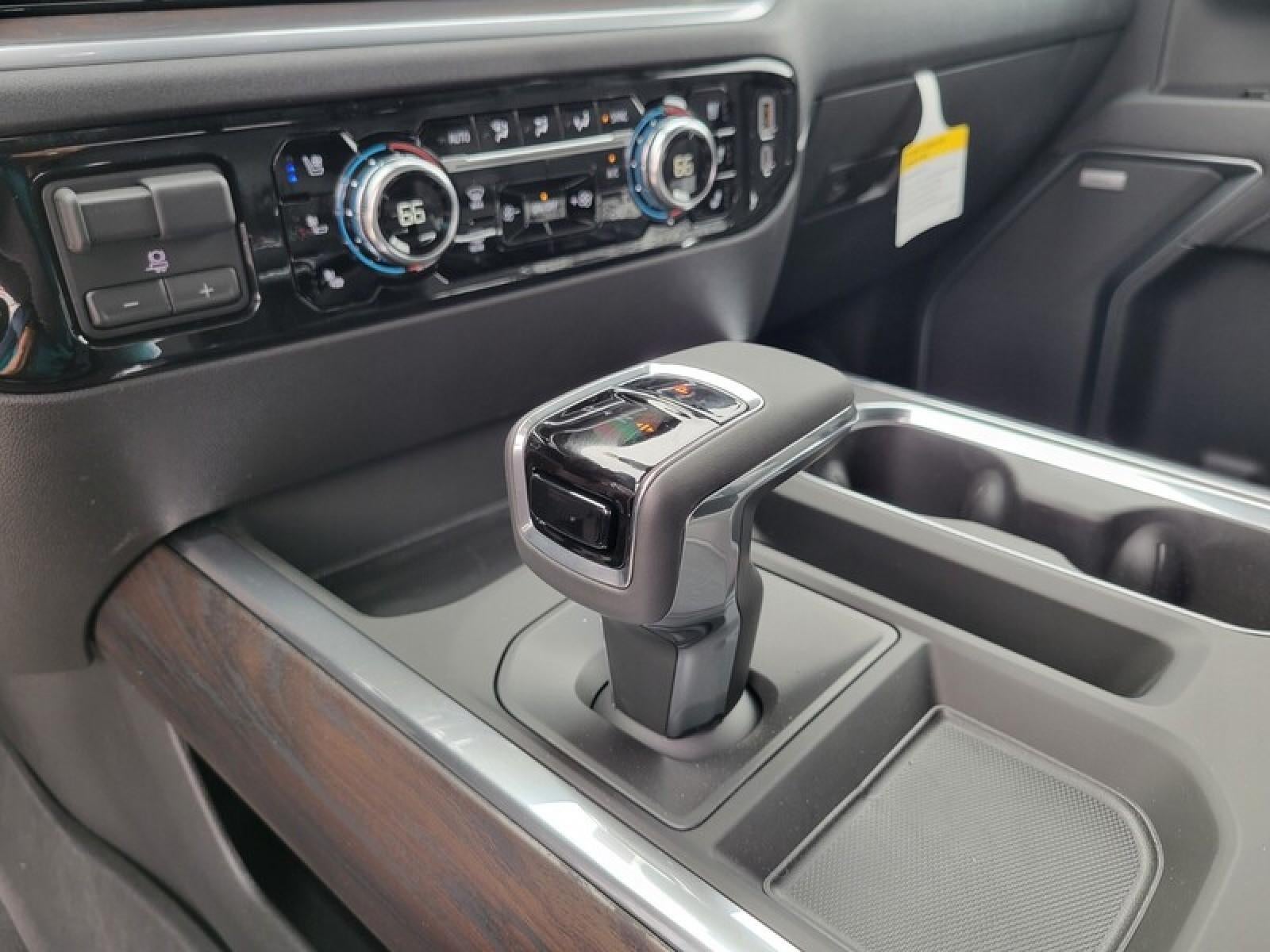 2026 GMC Sierra 1500 Crew Cab Short Box 2-Wheel Drive SLT