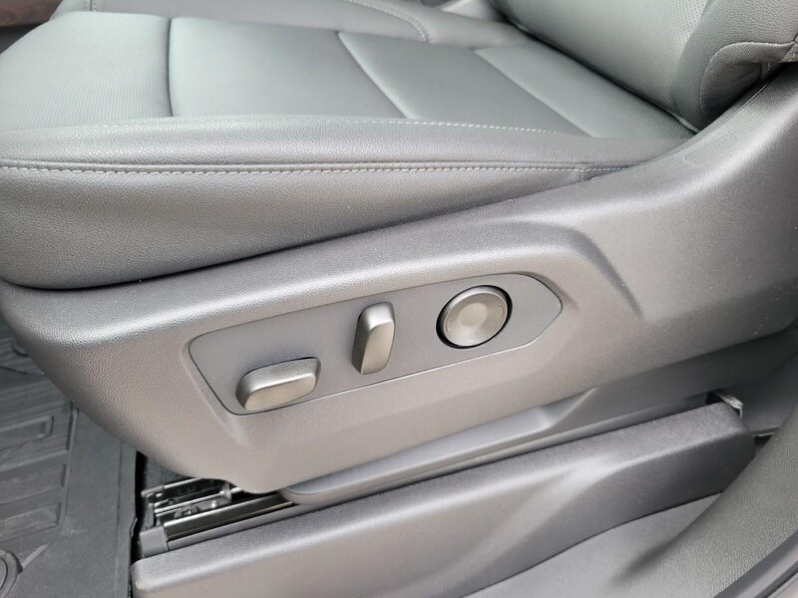 2026 GMC Sierra 1500 Crew Cab Short Box 2-Wheel Drive SLT