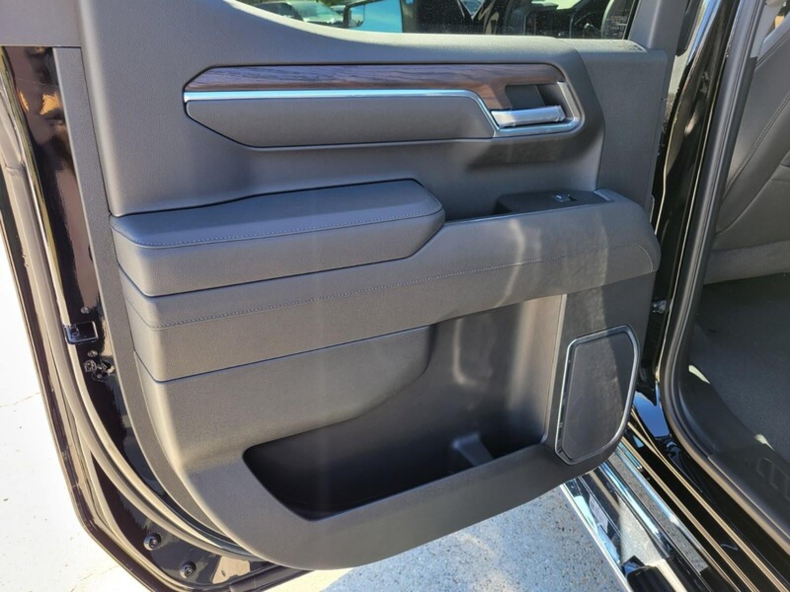 2026 GMC Sierra 1500 Crew Cab Short Box 2-Wheel Drive SLT