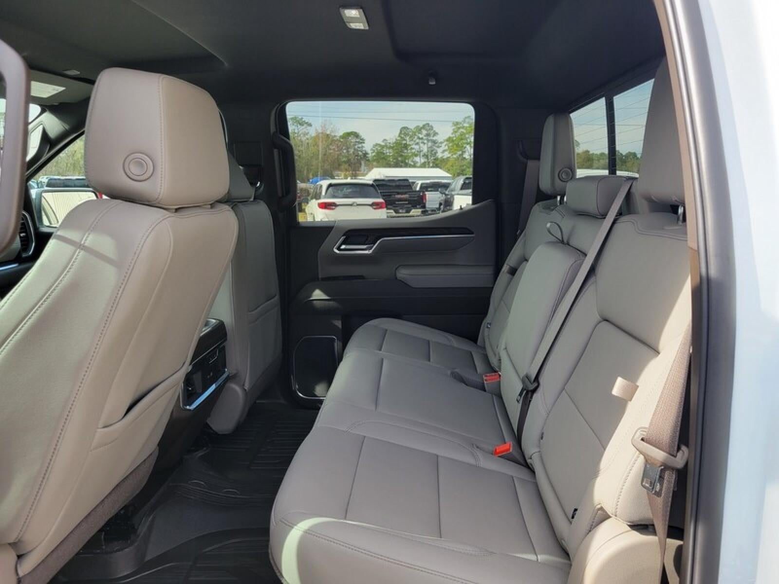 2026 GMC Sierra 1500 Crew Cab Short Box 2-Wheel Drive SLT