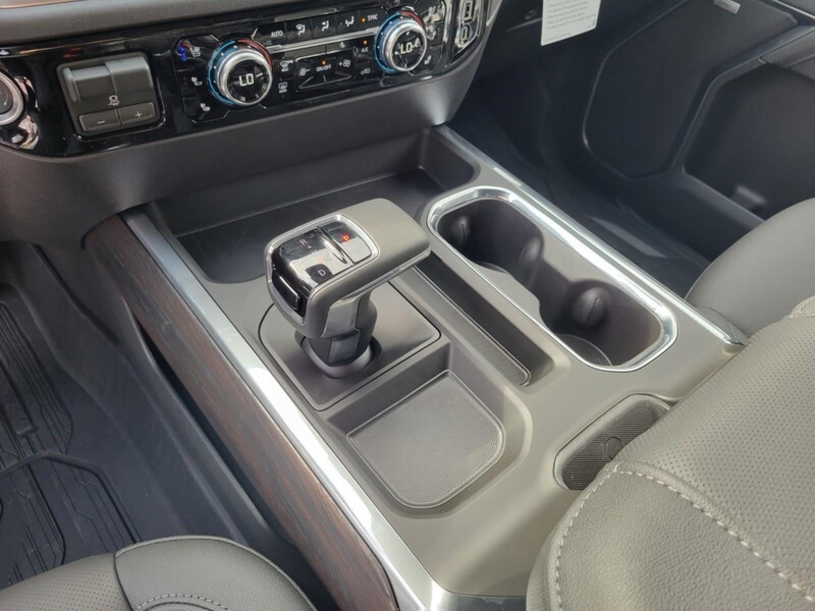 2026 GMC Sierra 1500 Crew Cab Short Box 2-Wheel Drive SLT