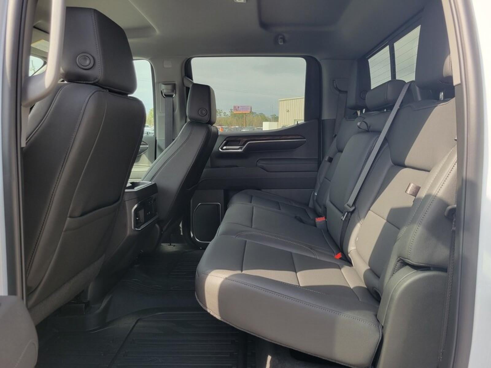 2026 GMC Sierra 1500 Crew Cab Short Box 2-Wheel Drive SLT