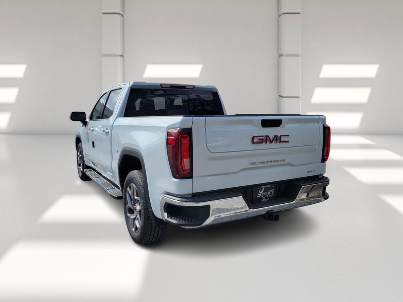 2026 GMC Sierra 1500 Crew Cab Short Box 2-Wheel Drive SLT
