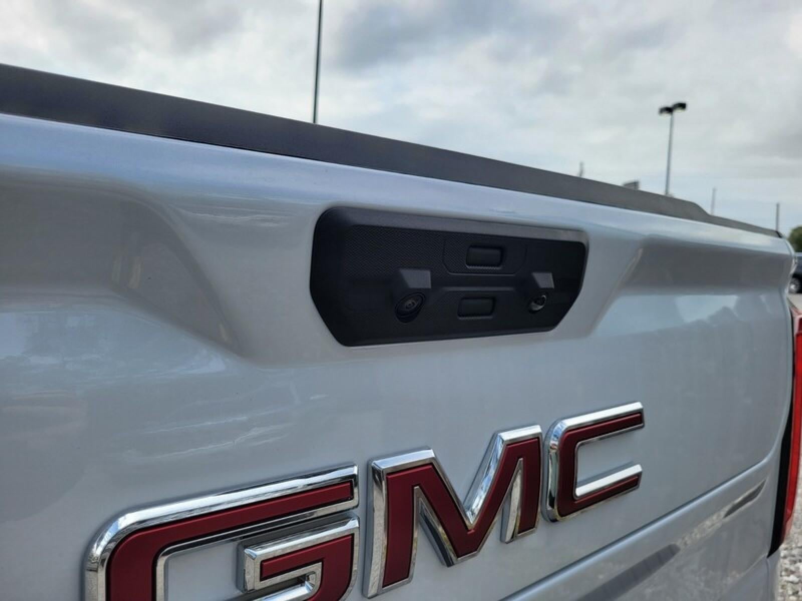 2026 GMC Sierra 1500 Crew Cab Short Box 2-Wheel Drive SLT