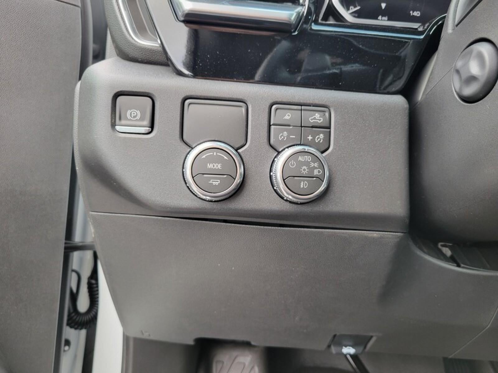 2026 GMC Sierra 1500 Crew Cab Short Box 2-Wheel Drive SLT