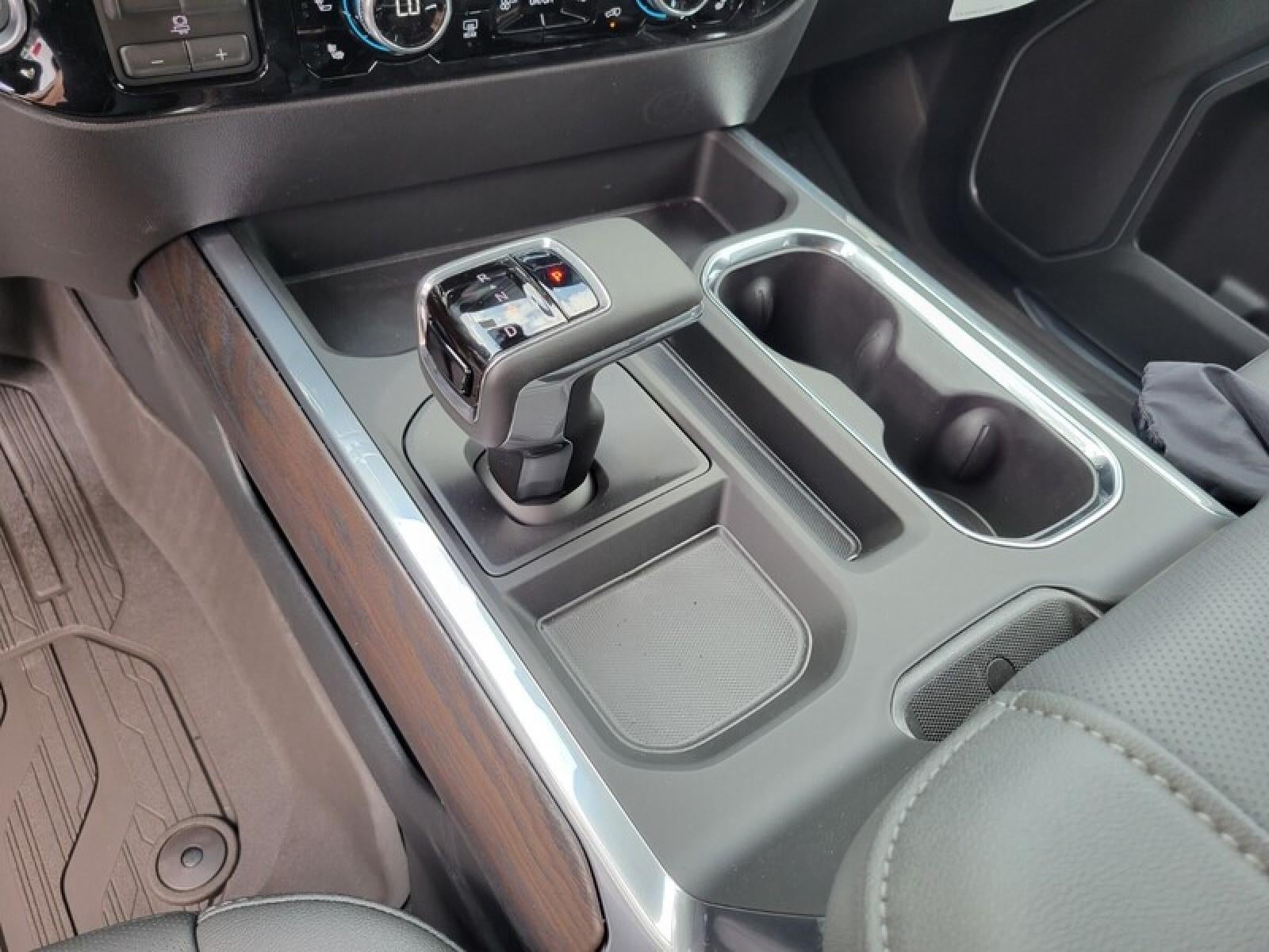 2026 GMC Sierra 1500 Crew Cab Short Box 2-Wheel Drive SLT
