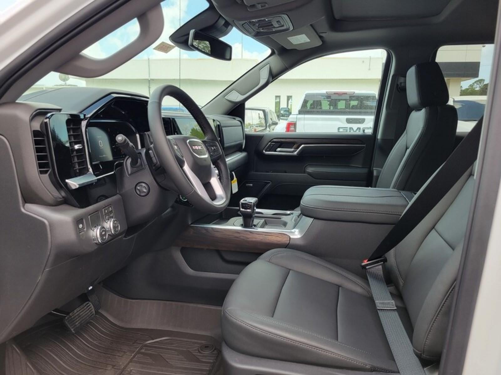2026 GMC Sierra 1500 Crew Cab Short Box 2-Wheel Drive SLT
