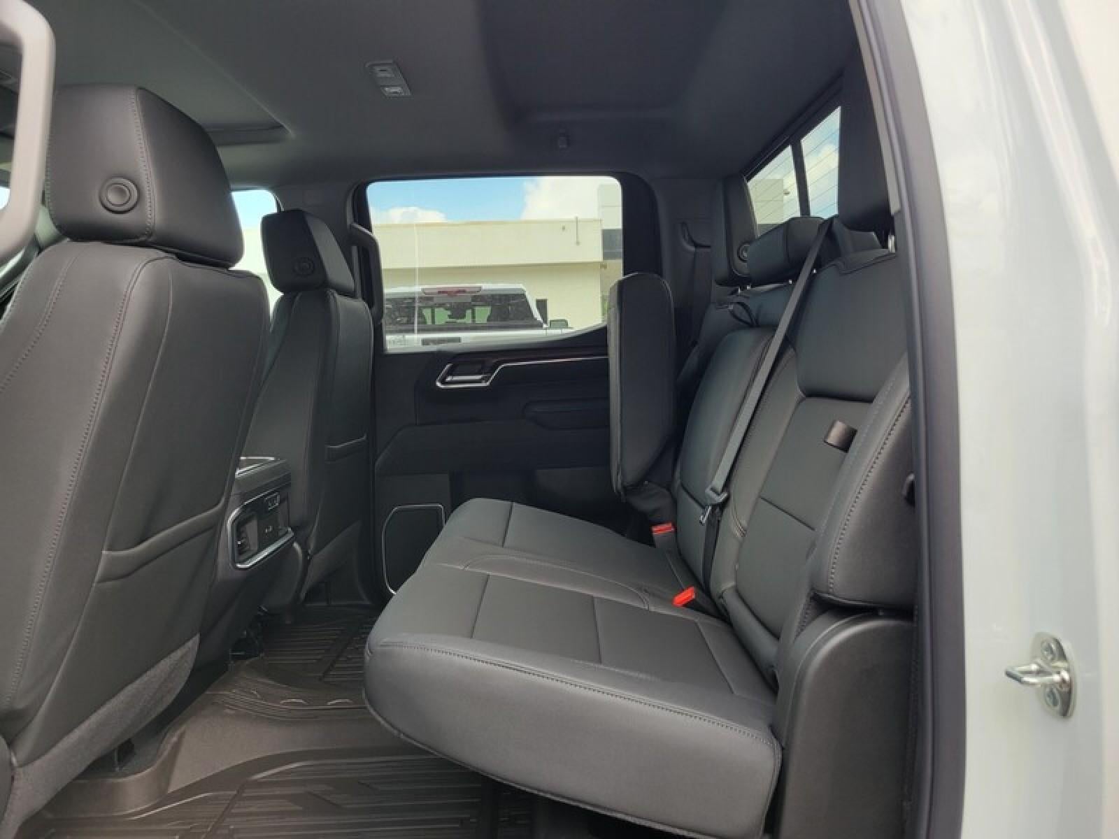 2026 GMC Sierra 1500 Crew Cab Short Box 2-Wheel Drive SLT
