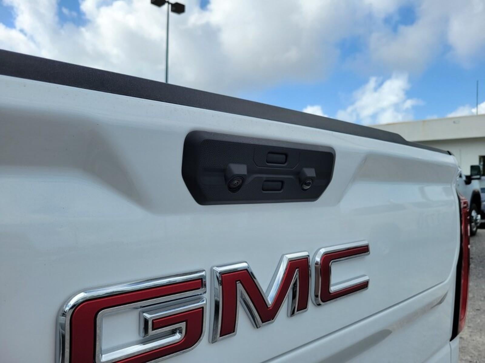 2026 GMC Sierra 1500 Crew Cab Short Box 2-Wheel Drive SLT