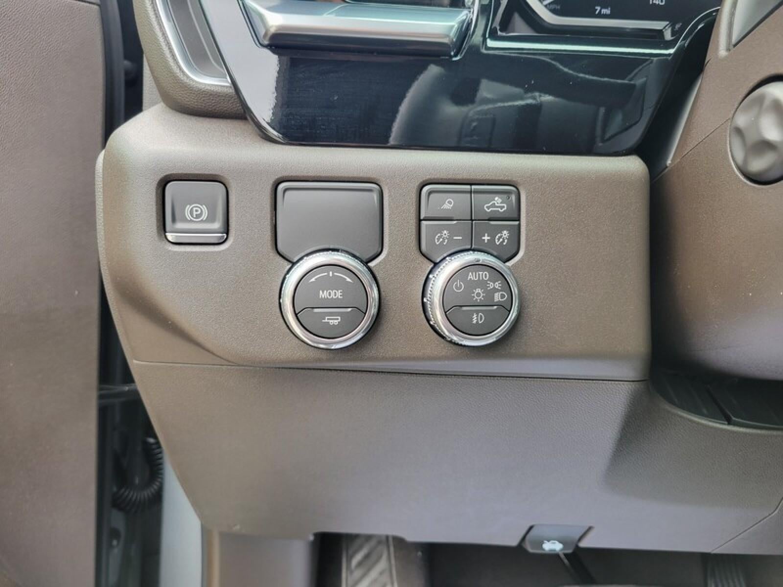 2026 GMC Sierra 1500 Crew Cab Short Box 2-Wheel Drive SLT