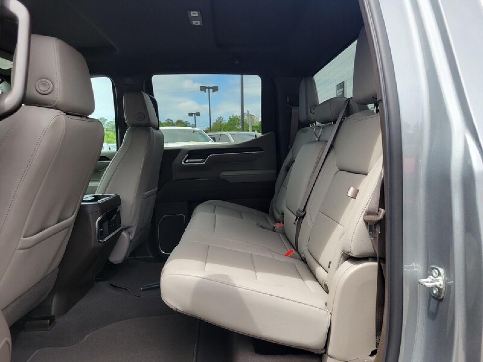 2026 GMC Sierra 1500 Crew Cab Short Box 2-Wheel Drive SLT
