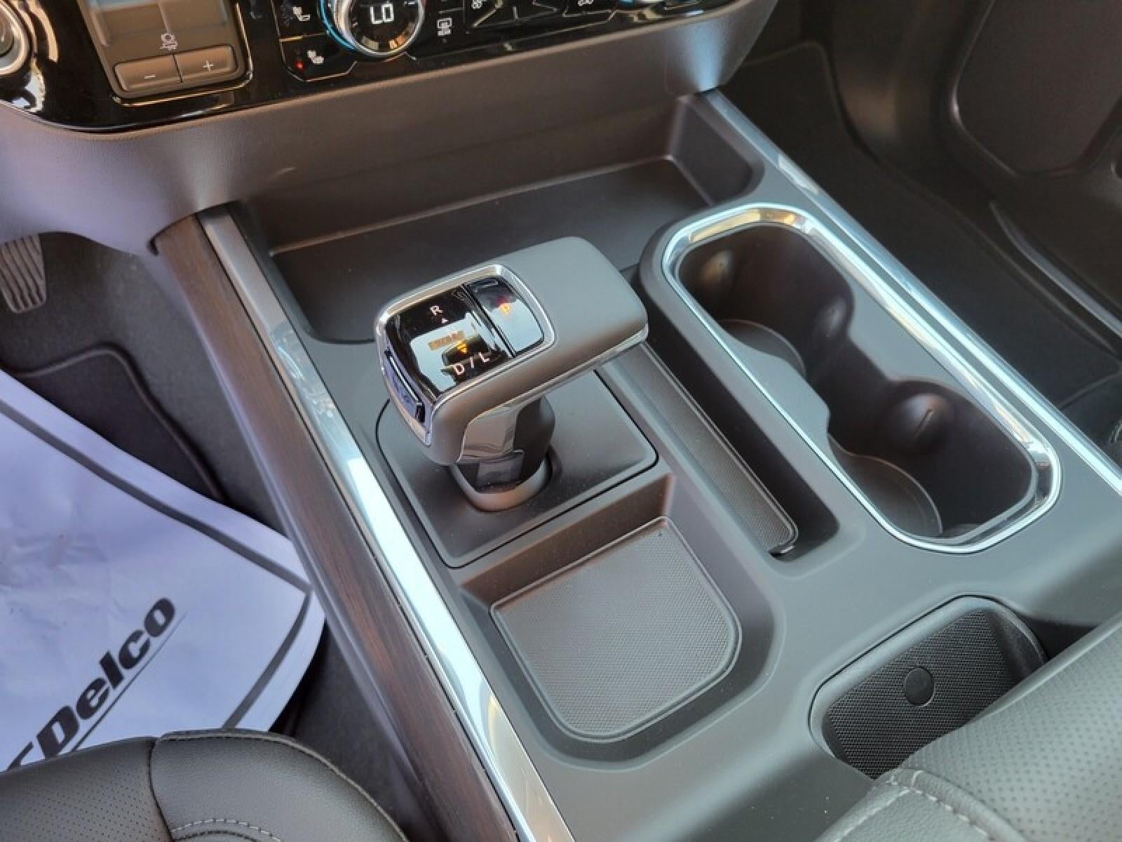 2026 GMC Sierra 1500 Crew Cab Short Box 2-Wheel Drive SLT