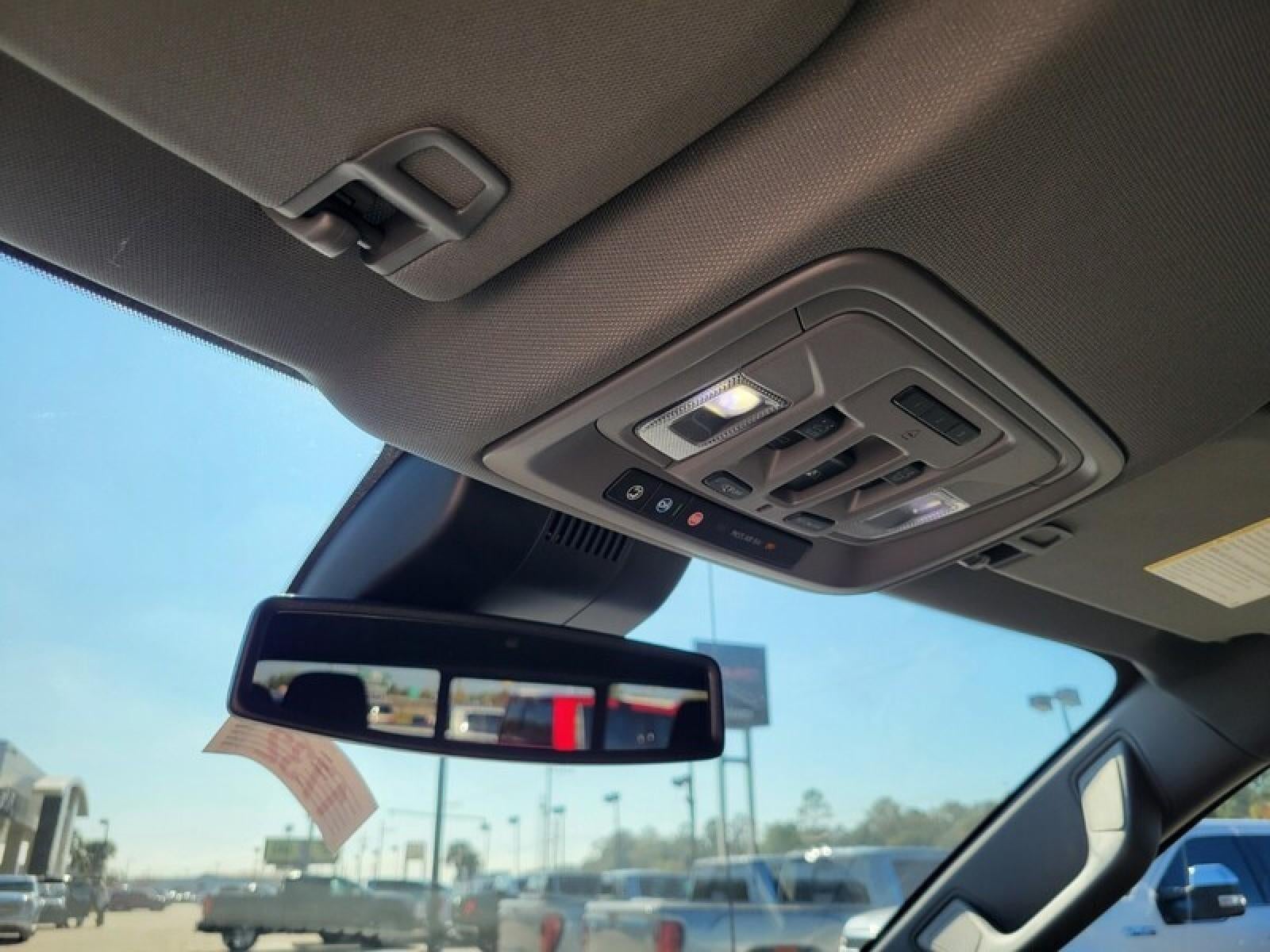 2026 GMC Sierra 1500 Crew Cab Short Box 2-Wheel Drive SLT