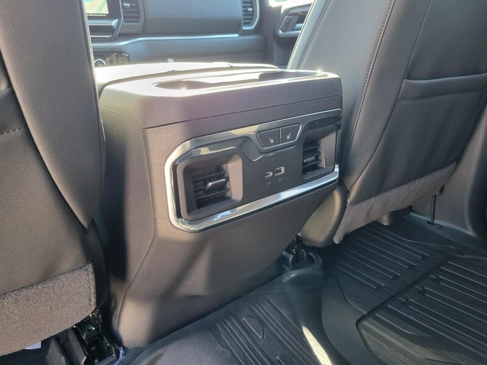 2026 GMC Sierra 1500 Crew Cab Short Box 2-Wheel Drive SLT