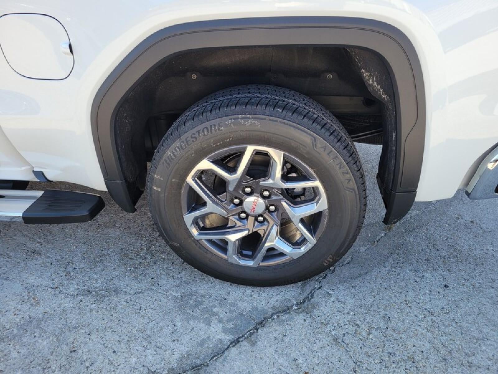 2026 GMC Sierra 1500 Crew Cab Short Box 2-Wheel Drive SLT