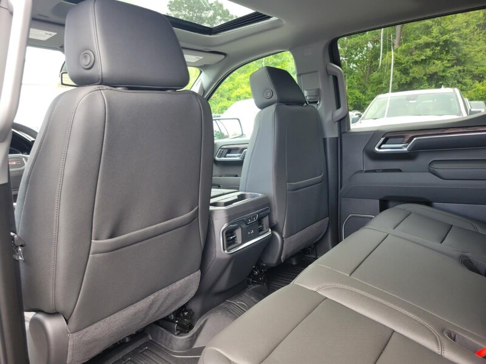 2026 GMC Sierra 1500 Crew Cab Short Box 2-Wheel Drive SLT