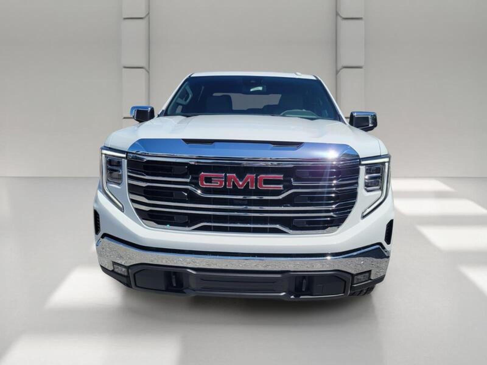 2026 GMC Sierra 1500 Crew Cab Short Box 2-Wheel Drive SLT