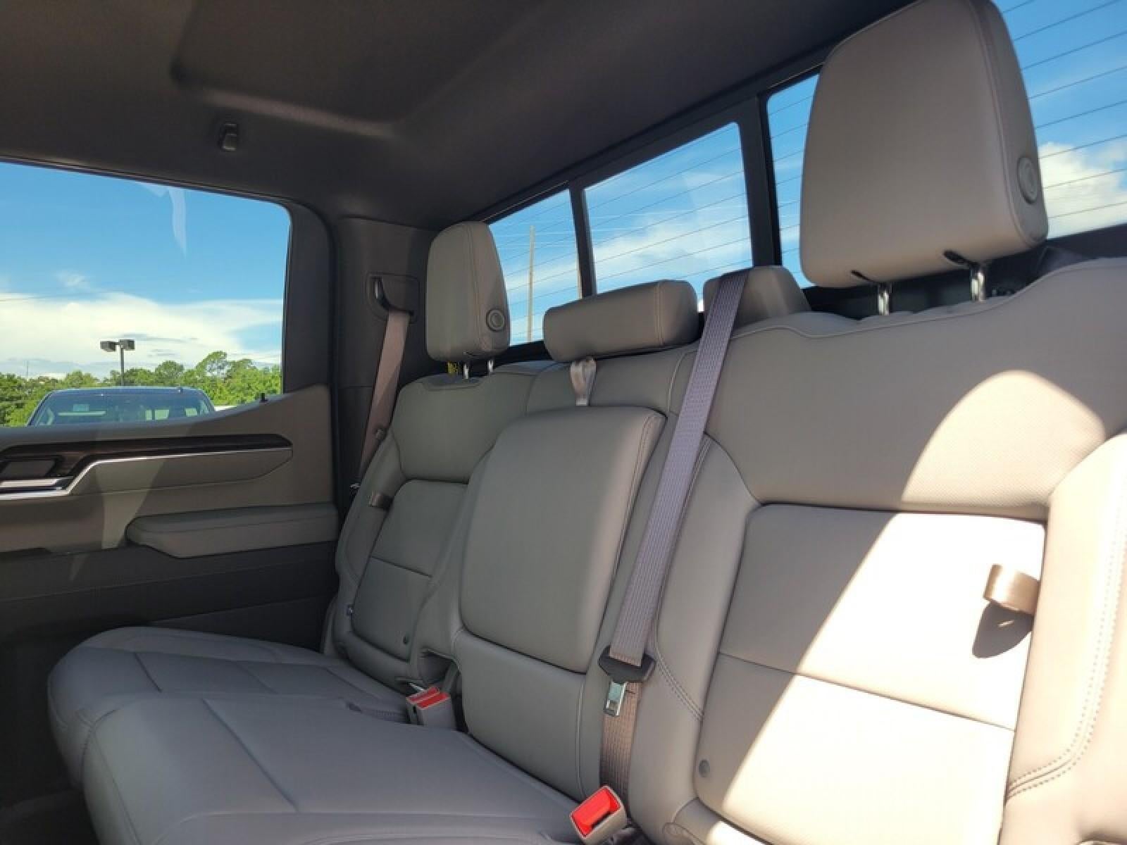 2026 GMC Sierra 1500 Crew Cab Short Box 2-Wheel Drive SLT