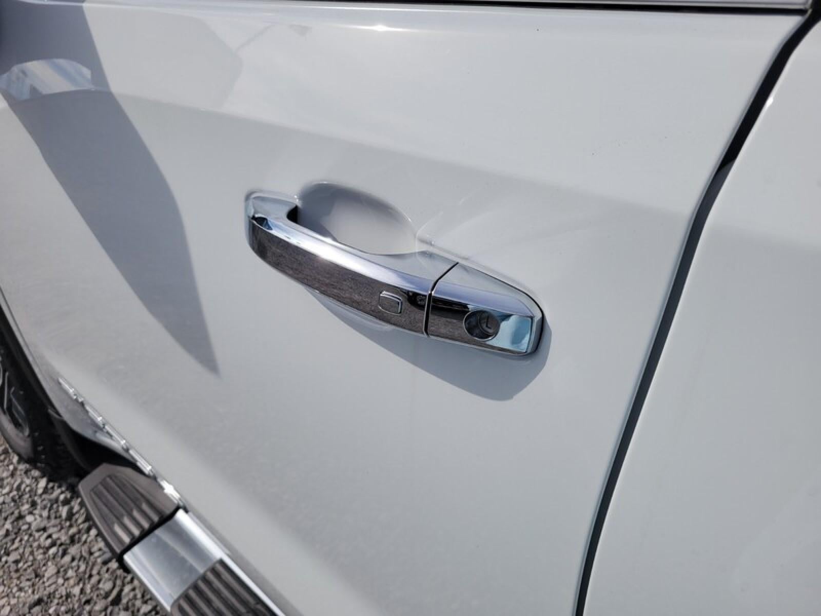 2026 GMC Sierra 1500 Crew Cab Short Box 2-Wheel Drive SLT