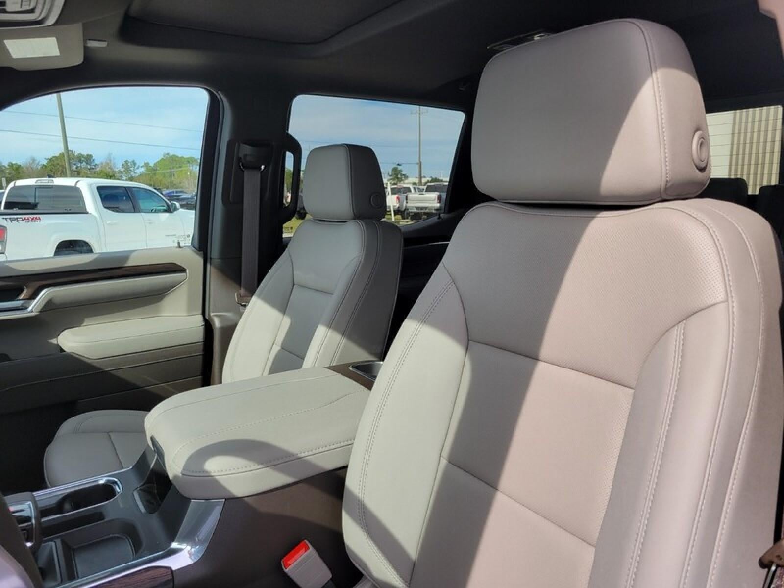 2026 GMC Sierra 1500 Crew Cab Short Box 2-Wheel Drive SLT