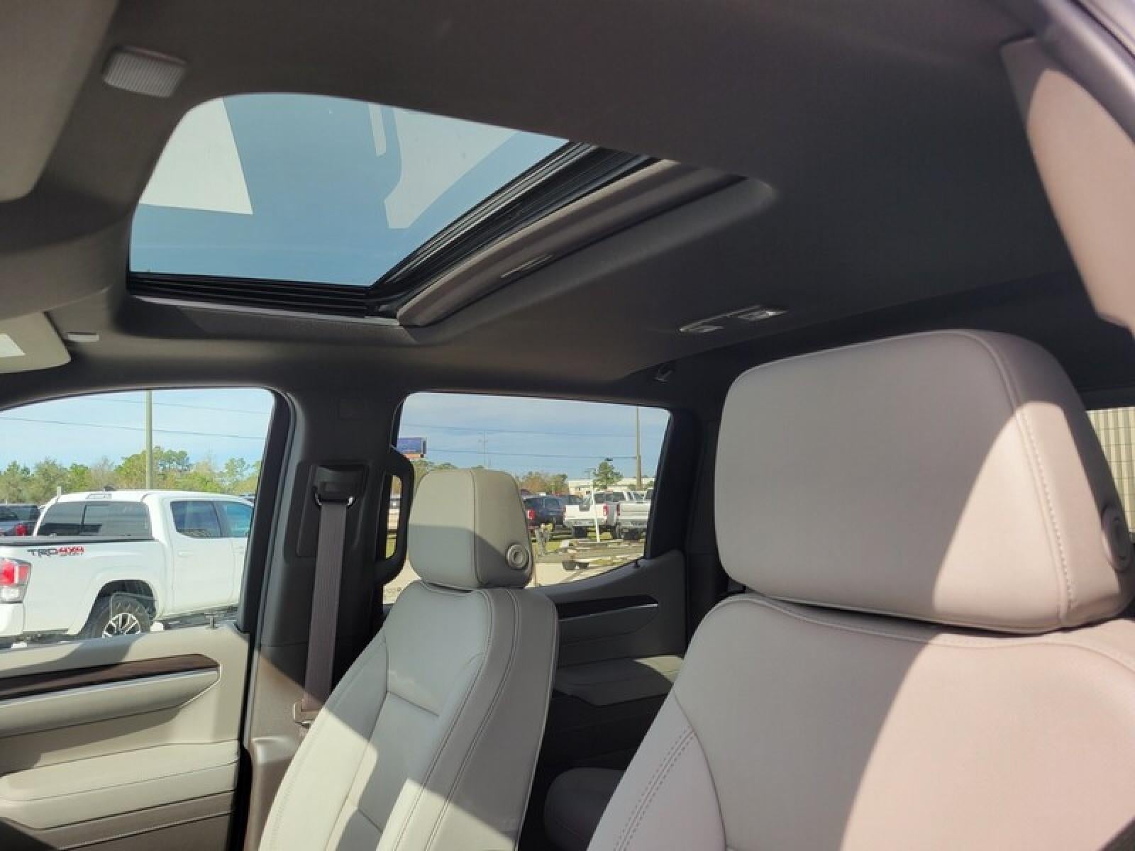 2026 GMC Sierra 1500 Crew Cab Short Box 2-Wheel Drive SLT