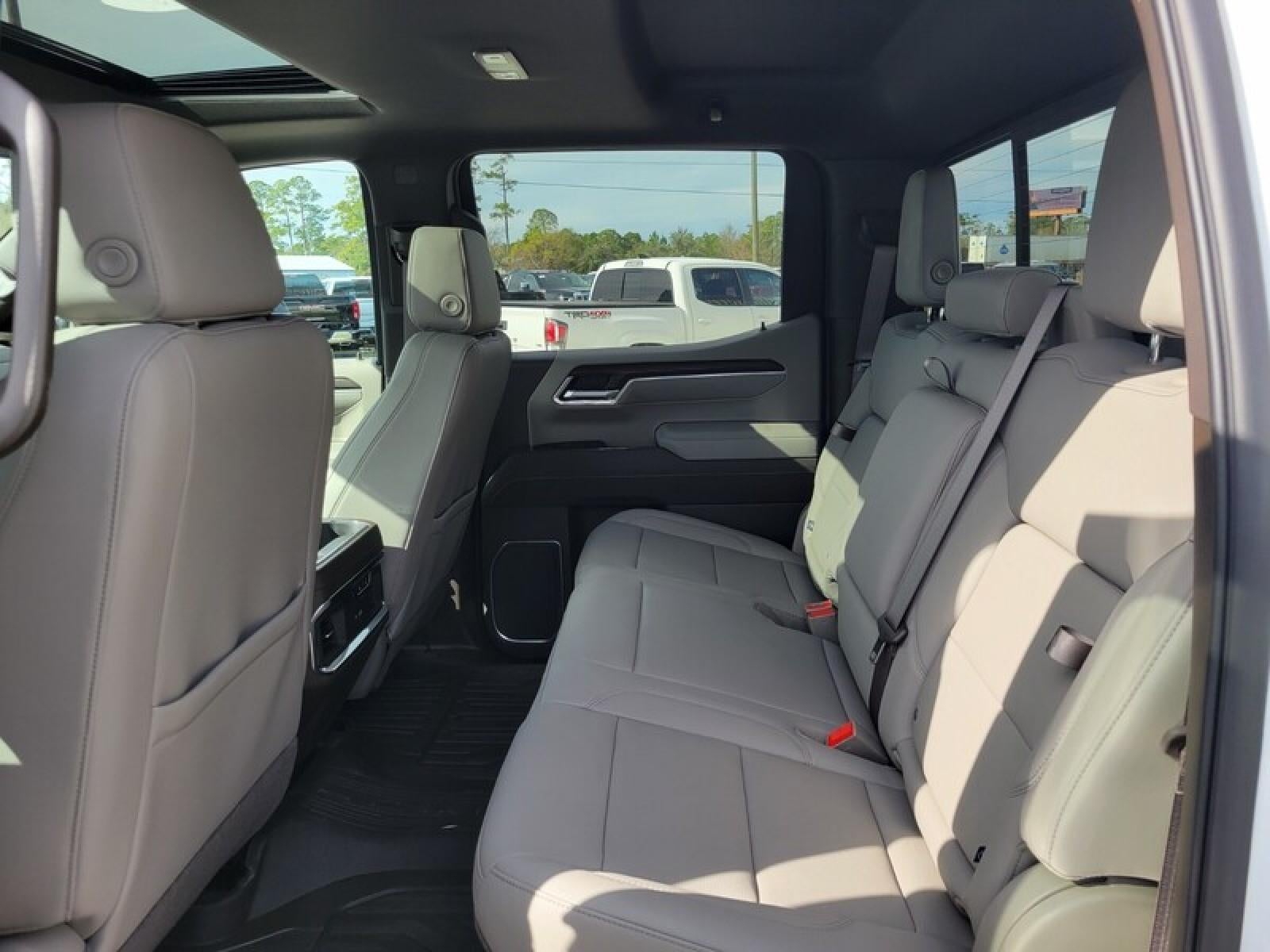 2026 GMC Sierra 1500 Crew Cab Short Box 2-Wheel Drive SLT