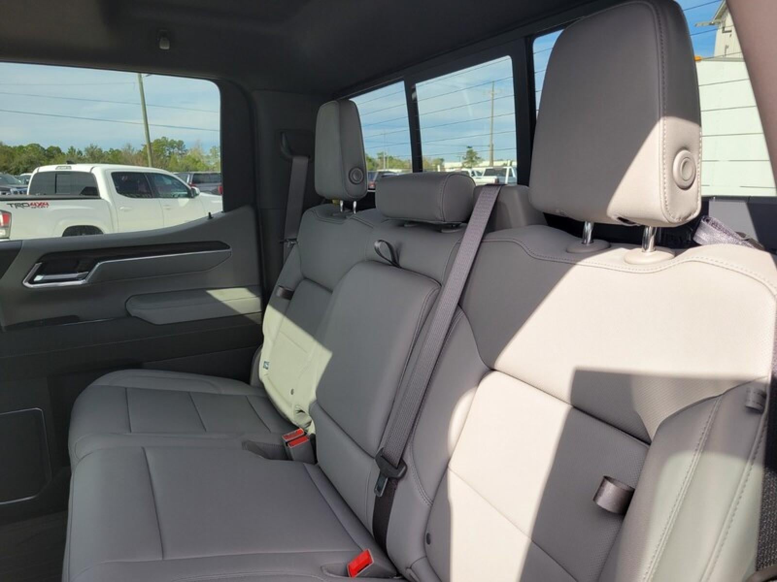 2026 GMC Sierra 1500 Crew Cab Short Box 2-Wheel Drive SLT