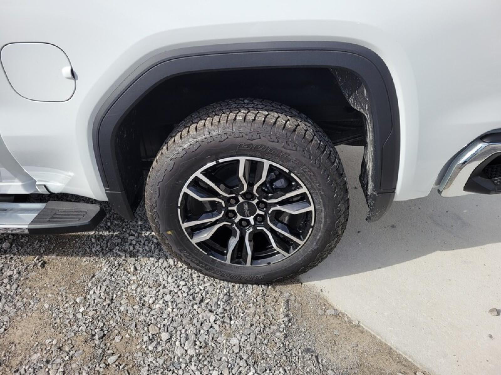 2026 GMC Sierra 1500 Crew Cab Short Box 2-Wheel Drive SLT