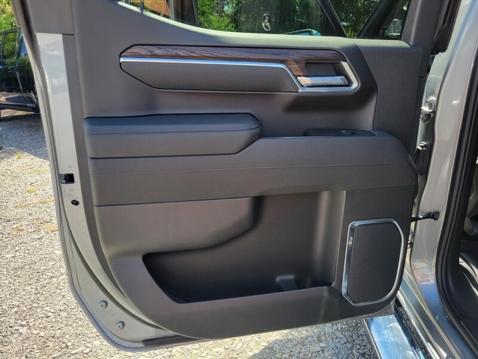 2026 GMC Sierra 1500 Crew Cab Short Box 2-Wheel Drive SLT