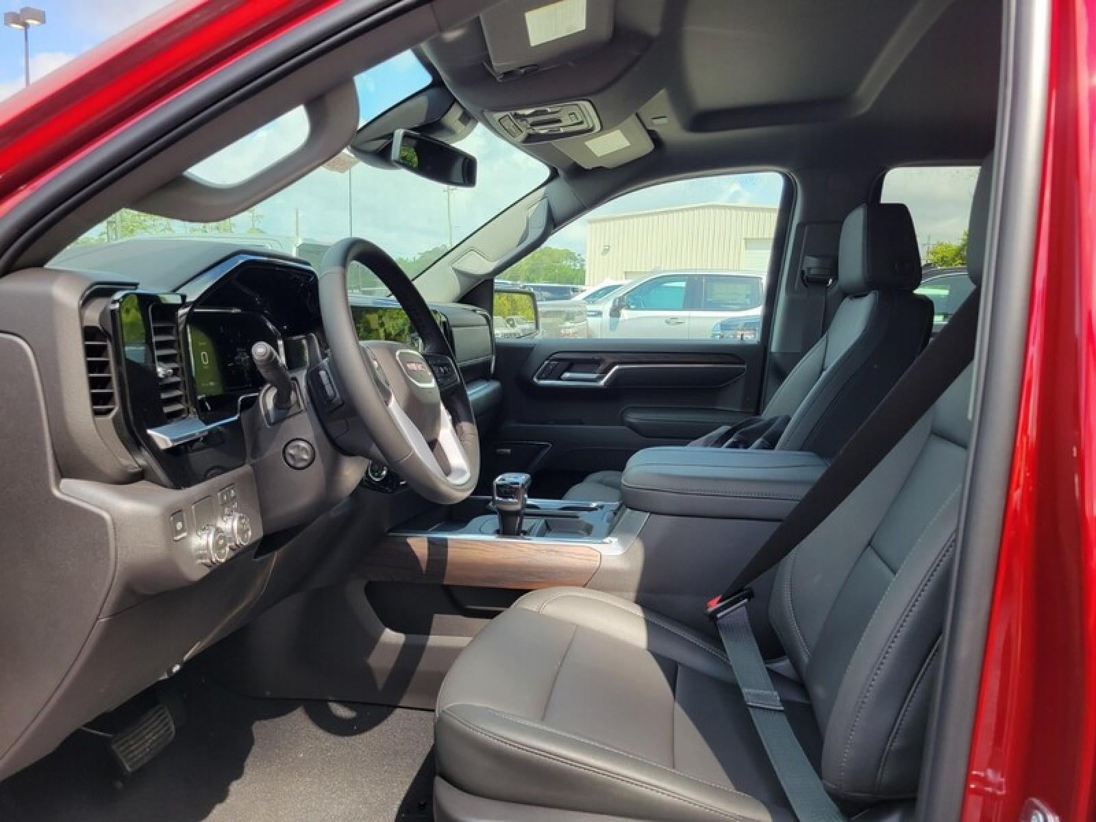 2026 GMC Sierra 1500 Crew Cab Short Box 2-Wheel Drive SLT