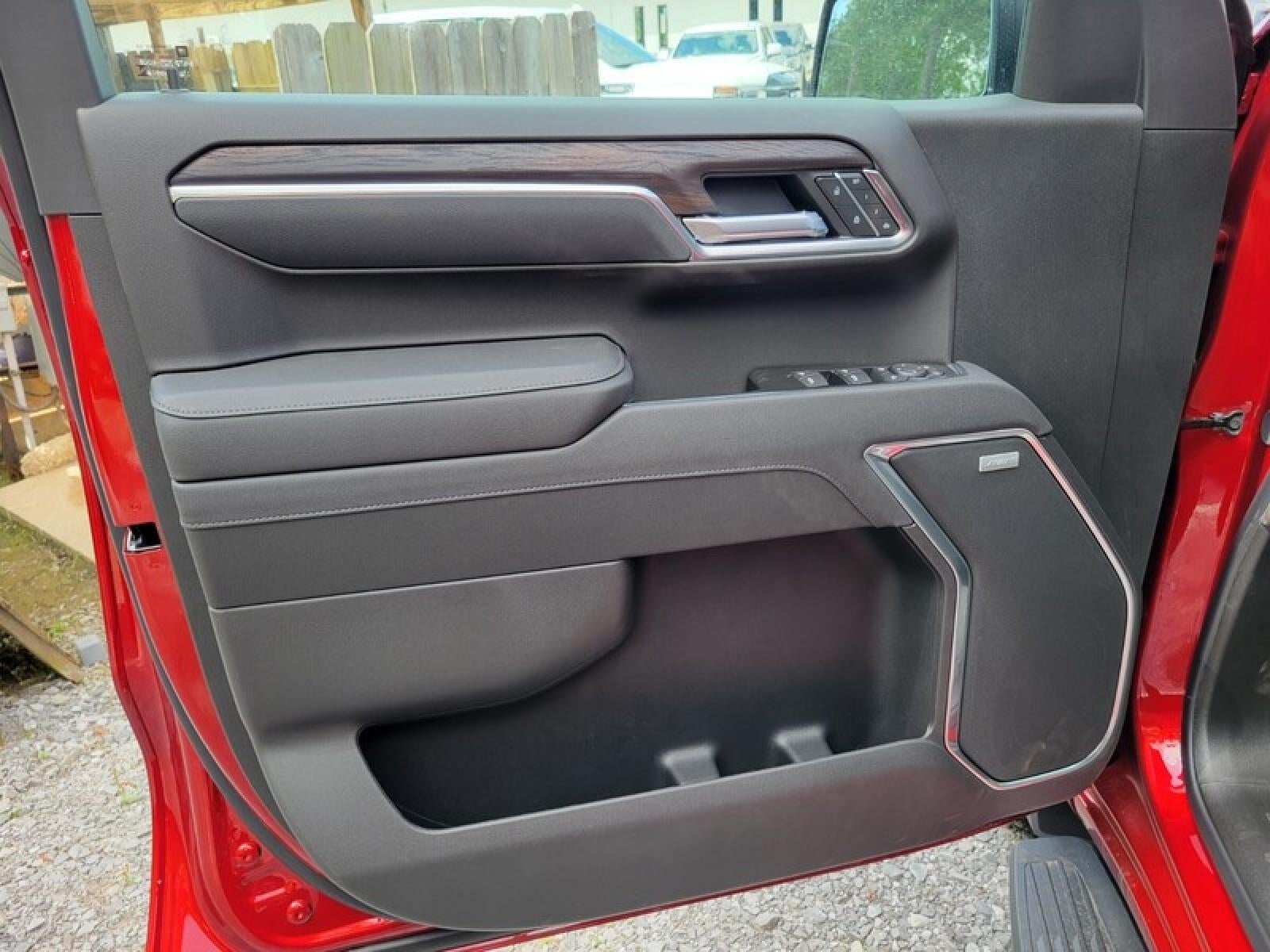 2026 GMC Sierra 1500 Crew Cab Short Box 2-Wheel Drive SLT