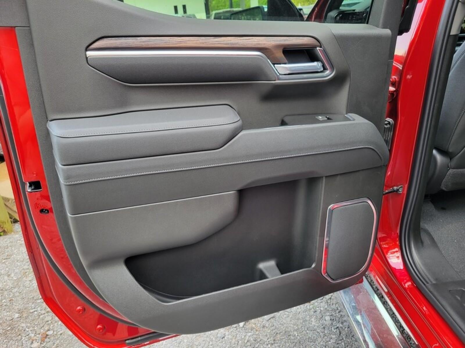 2026 GMC Sierra 1500 Crew Cab Short Box 2-Wheel Drive SLT