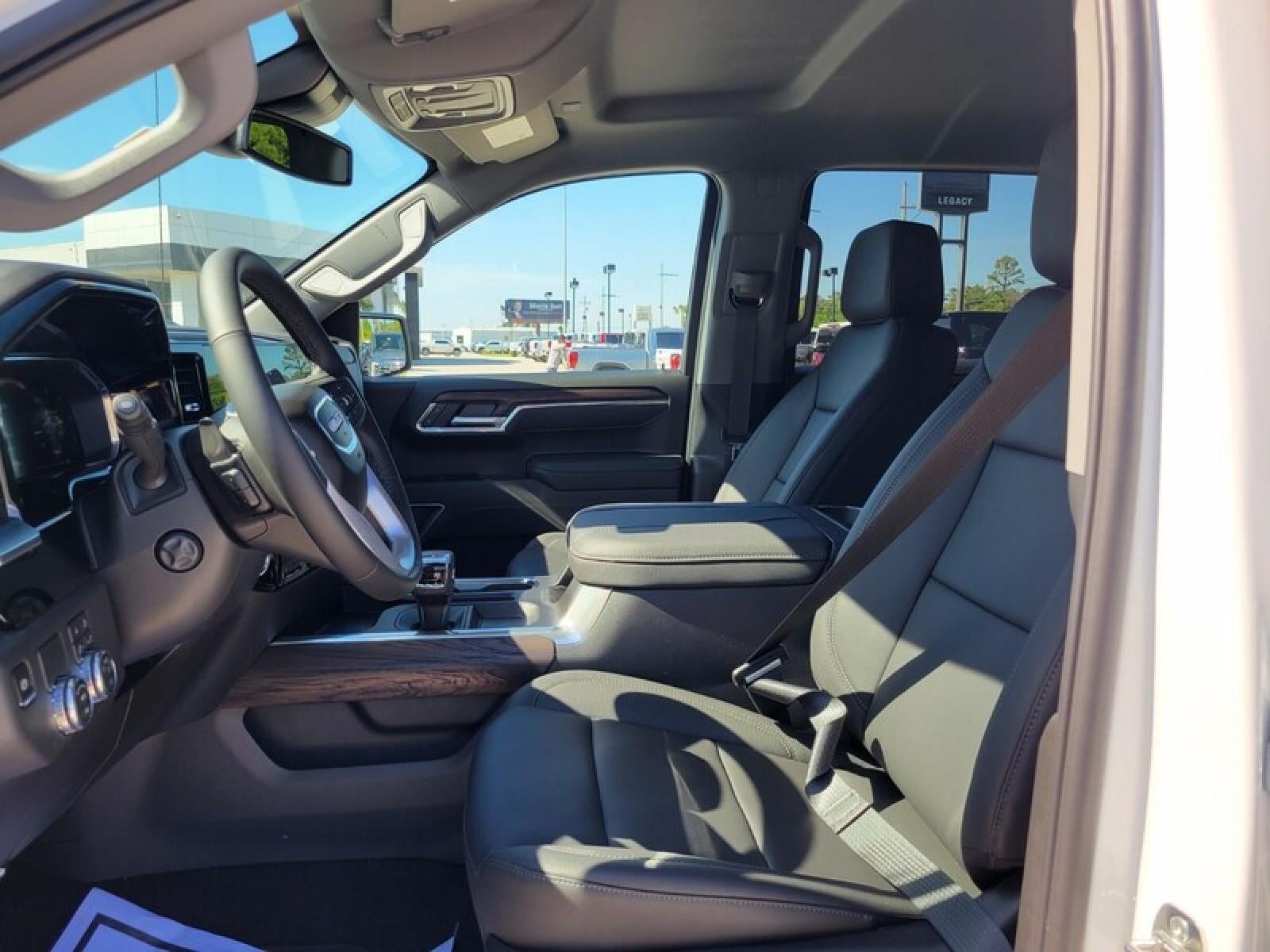 2026 GMC Sierra 1500 Crew Cab Short Box 2-Wheel Drive SLT