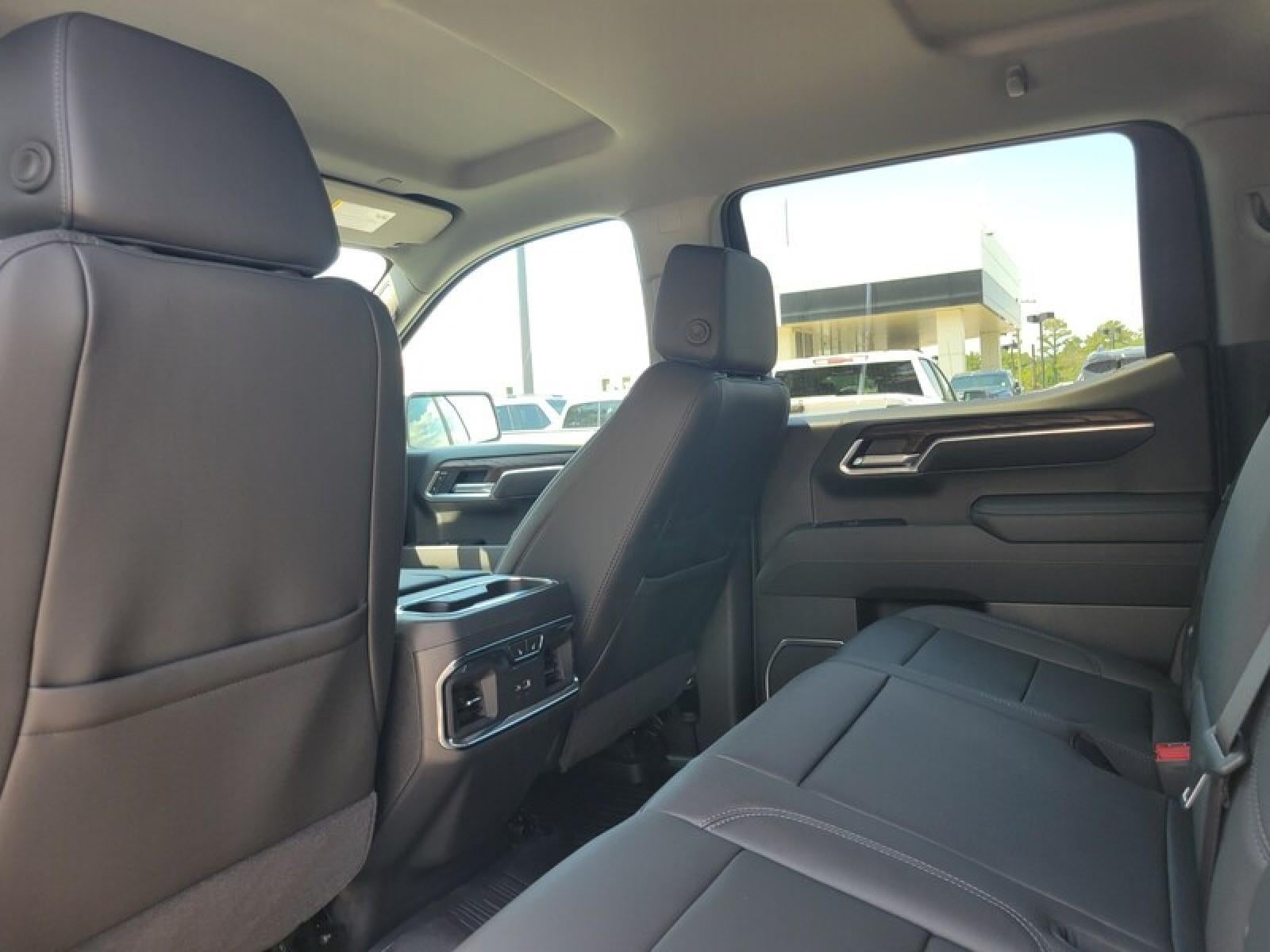 2026 GMC Sierra 1500 Crew Cab Short Box 2-Wheel Drive SLT