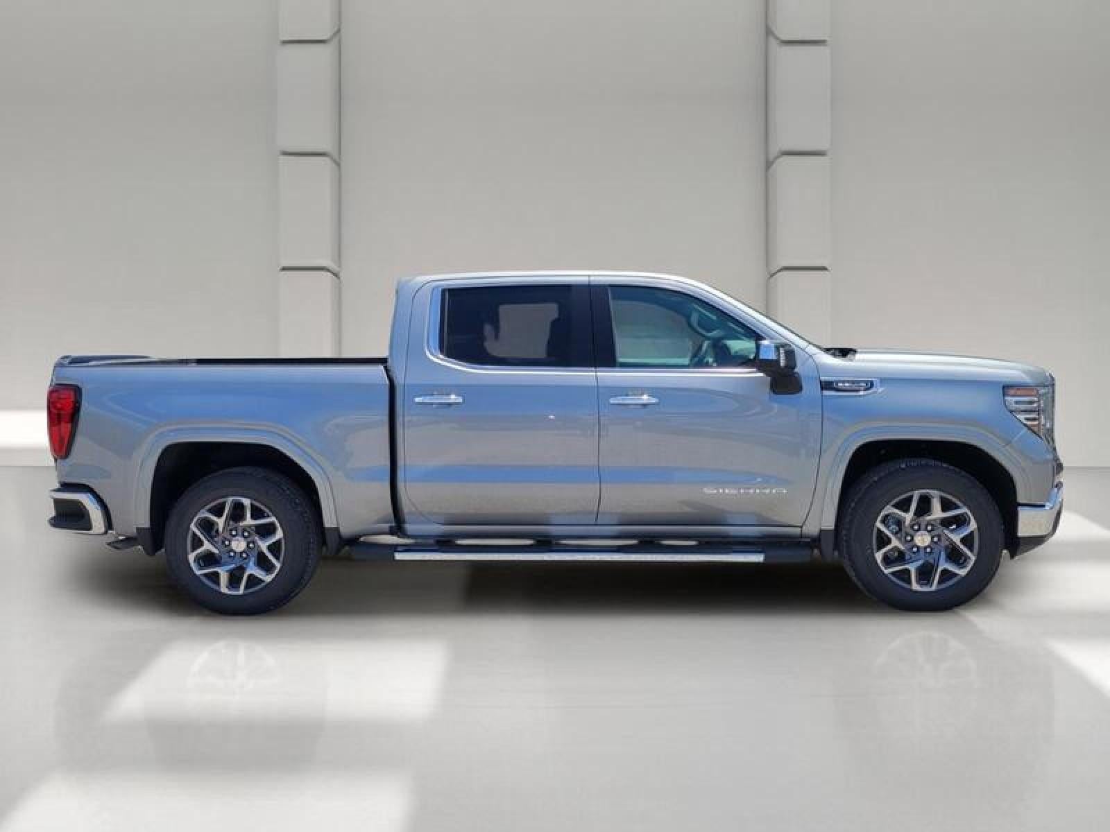 2026 GMC Sierra 1500 Crew Cab Short Box 2-Wheel Drive SLT