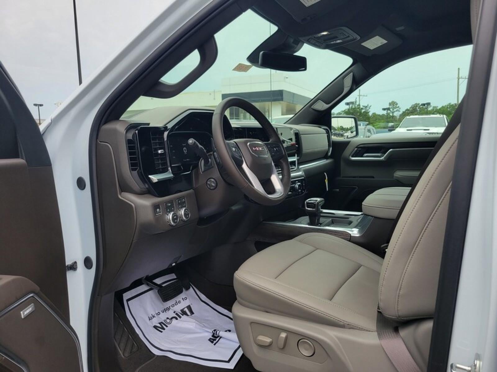 2026 GMC Sierra 1500 Crew Cab Short Box 2-Wheel Drive SLT
