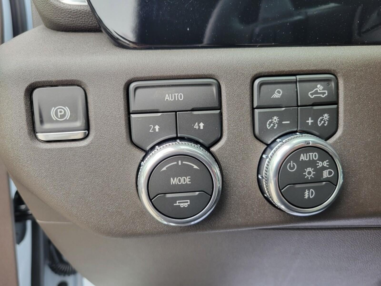 2026 GMC Sierra 1500 Crew Cab Short Box 2-Wheel Drive SLT