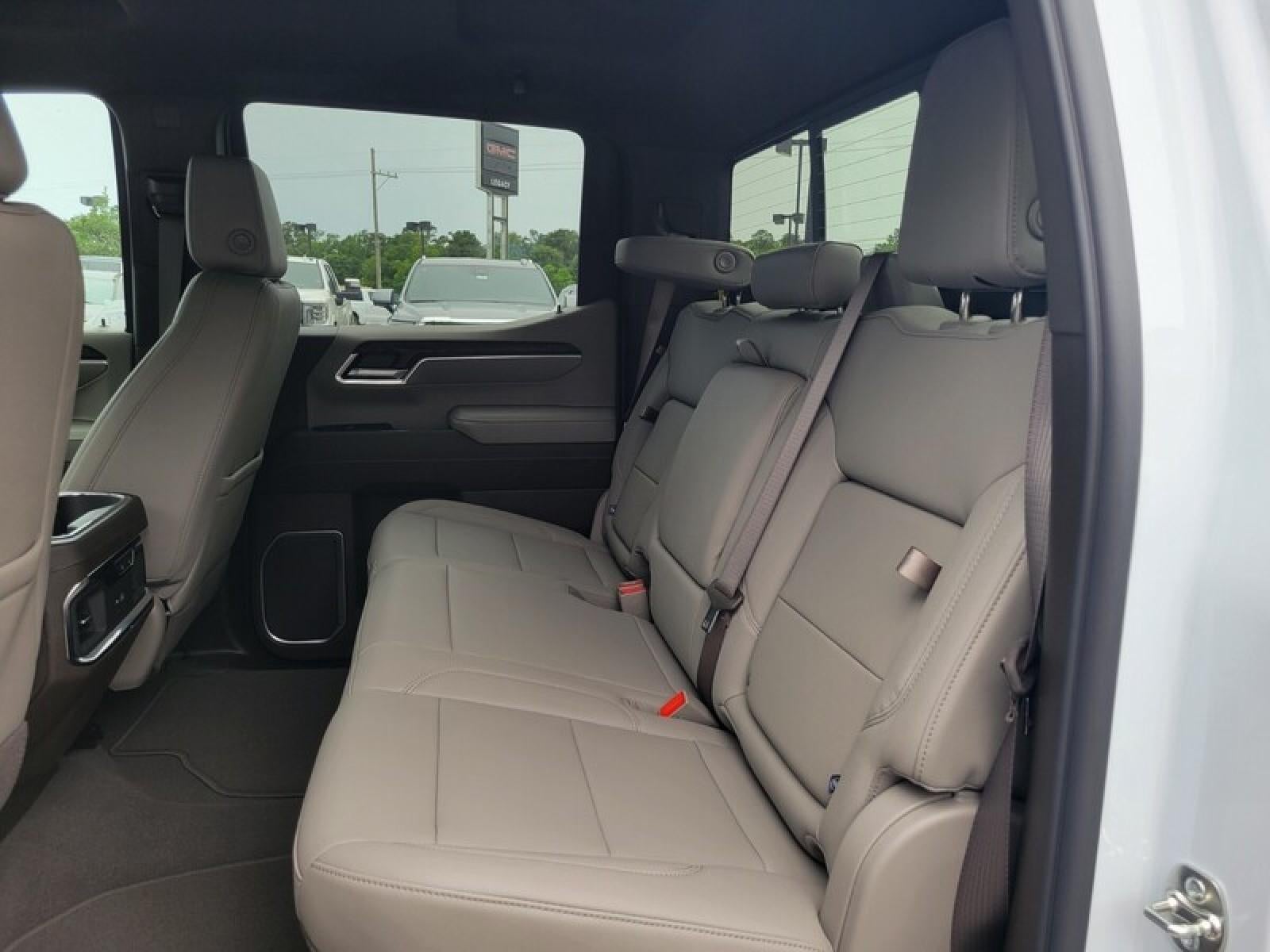 2026 GMC Sierra 1500 Crew Cab Short Box 2-Wheel Drive SLT