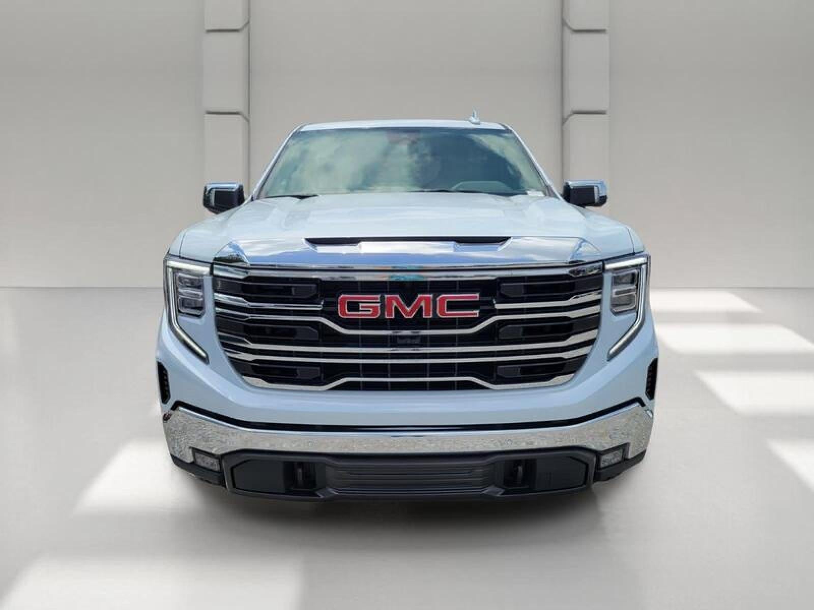 2026 GMC Sierra 1500 Crew Cab Short Box 2-Wheel Drive SLT