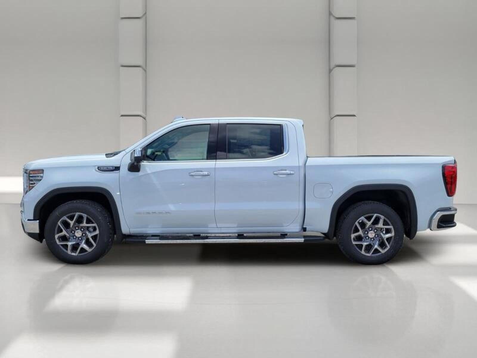 2026 GMC Sierra 1500 Crew Cab Short Box 2-Wheel Drive SLT