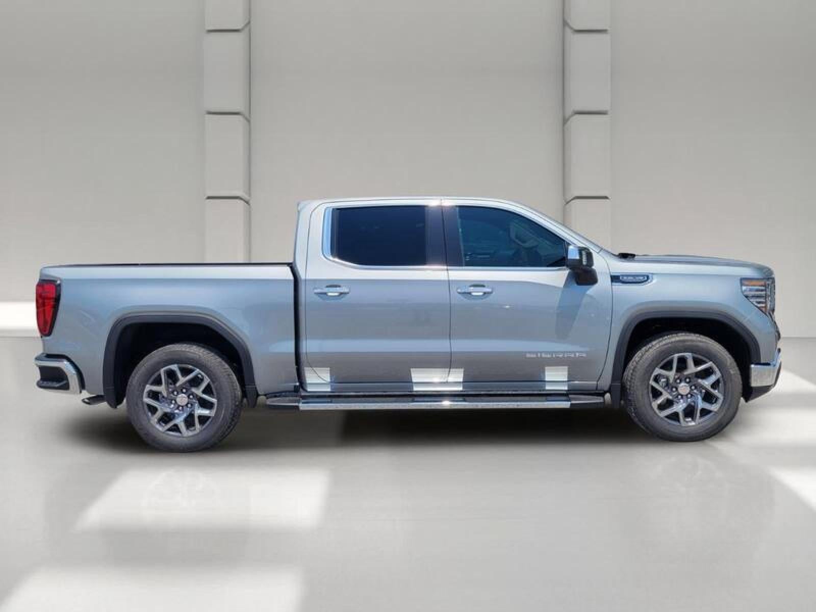 2026 GMC Sierra 1500 Crew Cab Short Box 2-Wheel Drive SLT