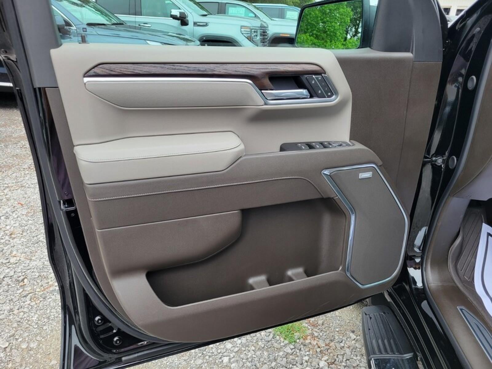 2026 GMC Sierra 1500 Crew Cab Short Box 2-Wheel Drive SLT