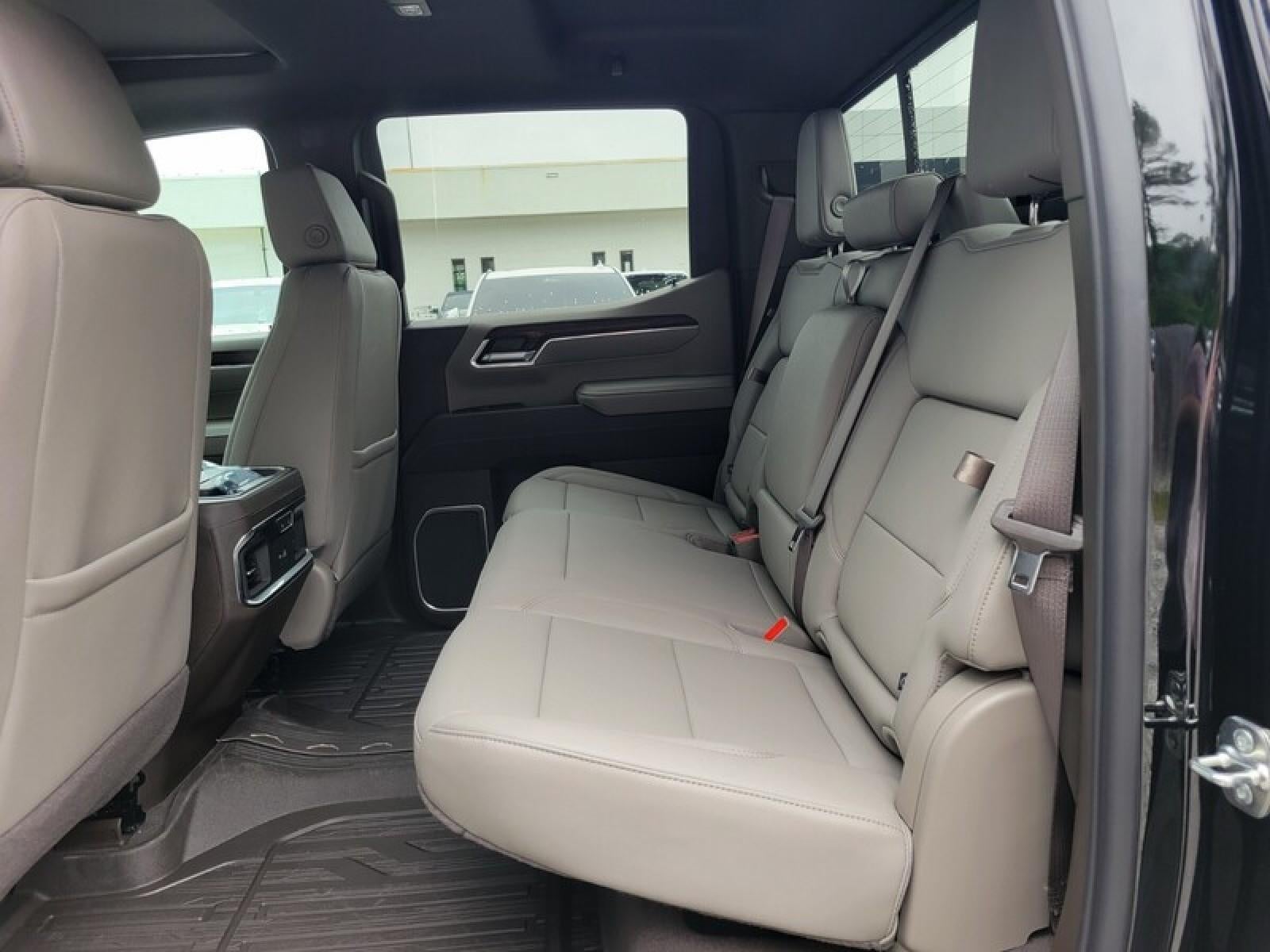2026 GMC Sierra 1500 Crew Cab Short Box 2-Wheel Drive SLT