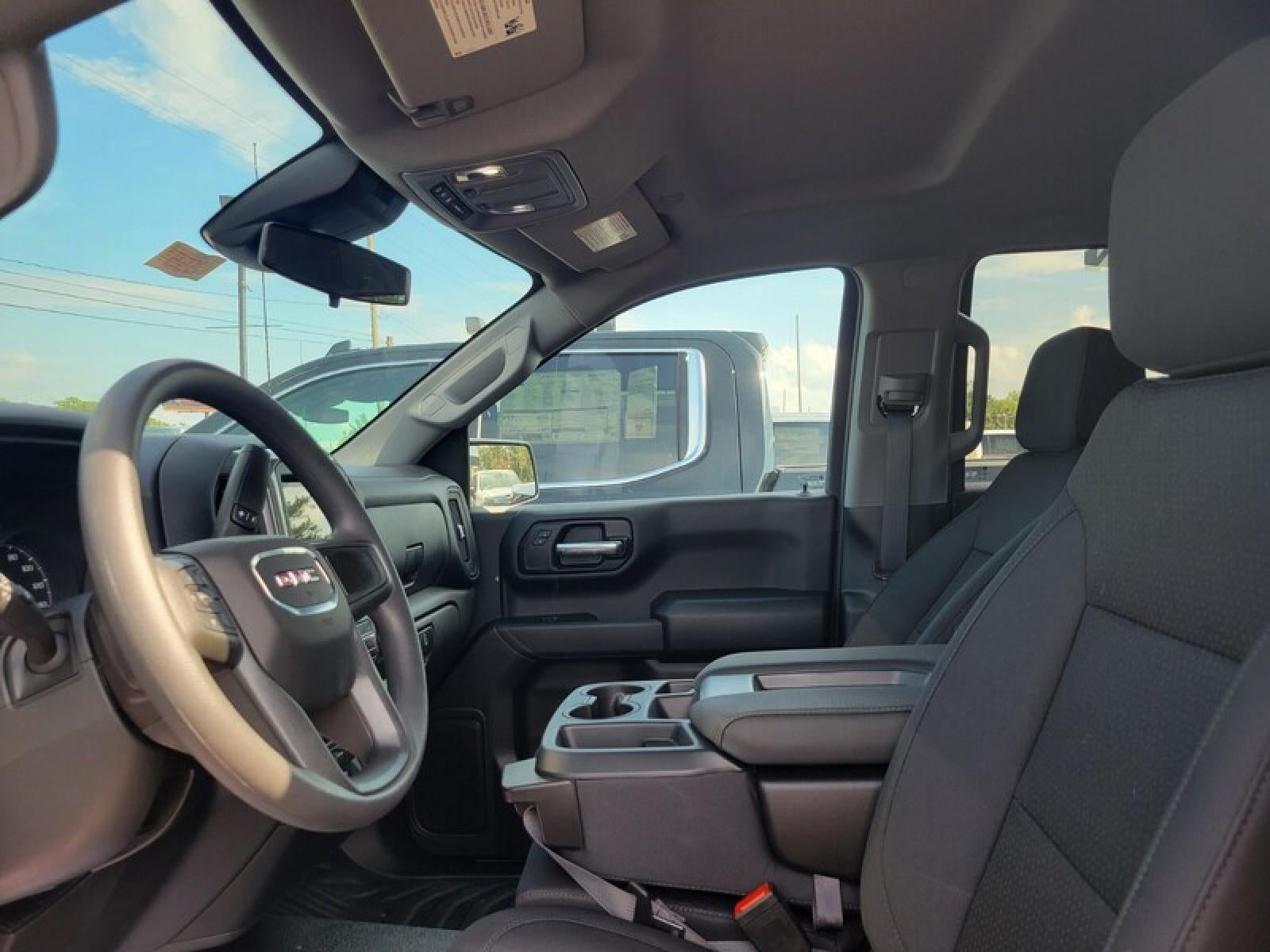 2026 GMC Sierra 1500 Crew Cab Short Box 4-Wheel Drive Pro