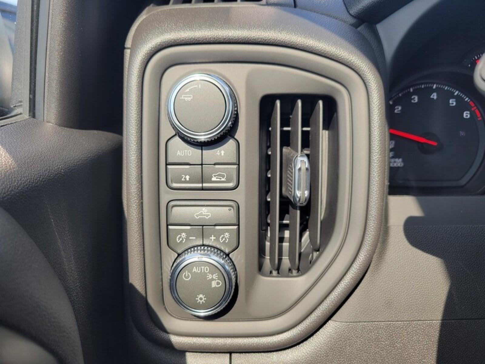 2026 GMC Sierra 1500 Crew Cab Short Box 4-Wheel Drive Pro